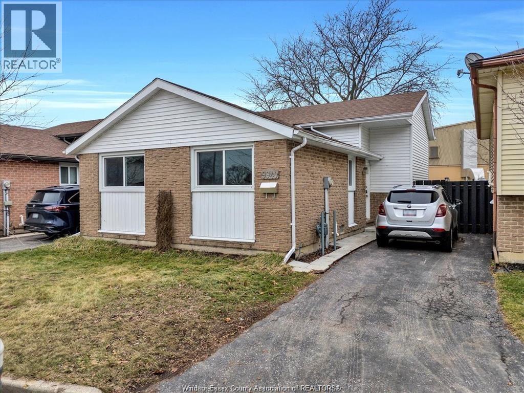 9940 Forest Glade Court, Windsor, Ontario  N8R 1W7 - Photo 1 - 26005574