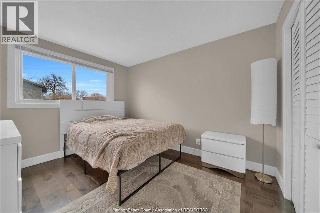 9940 Forest Glade Court, Windsor, Ontario  N8R 1W7 - Photo 11 - 26005574