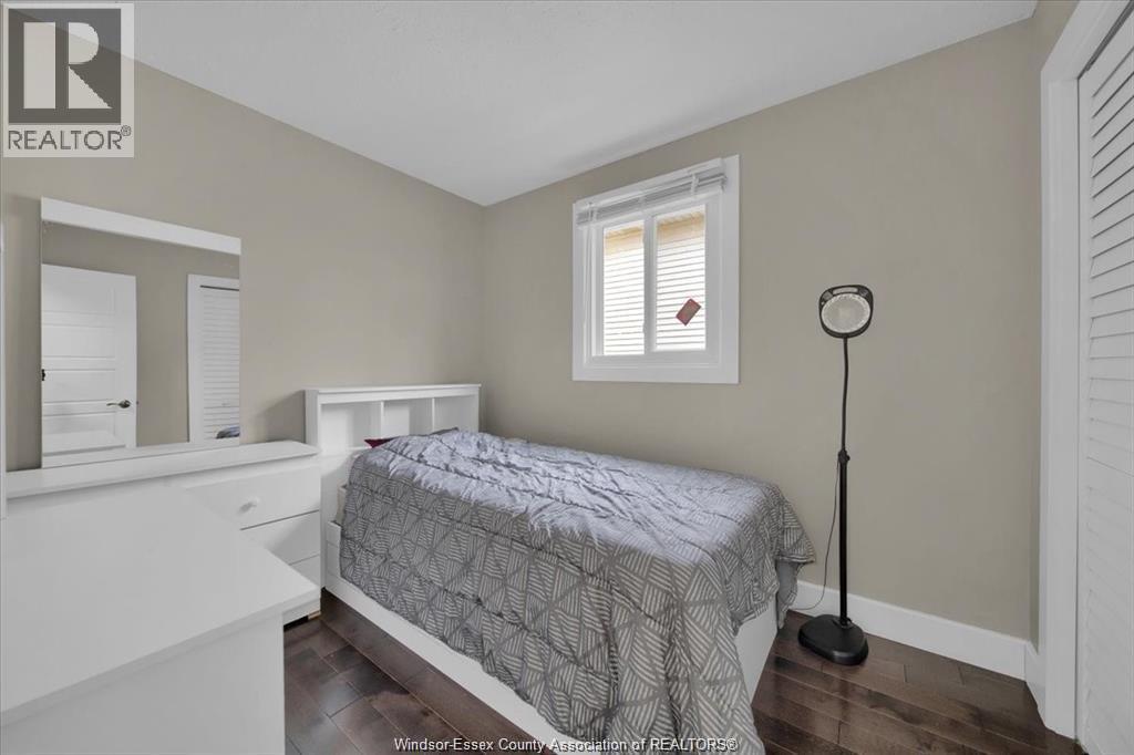 9940 Forest Glade Court, Windsor, Ontario  N8R 1W7 - Photo 12 - 26005574