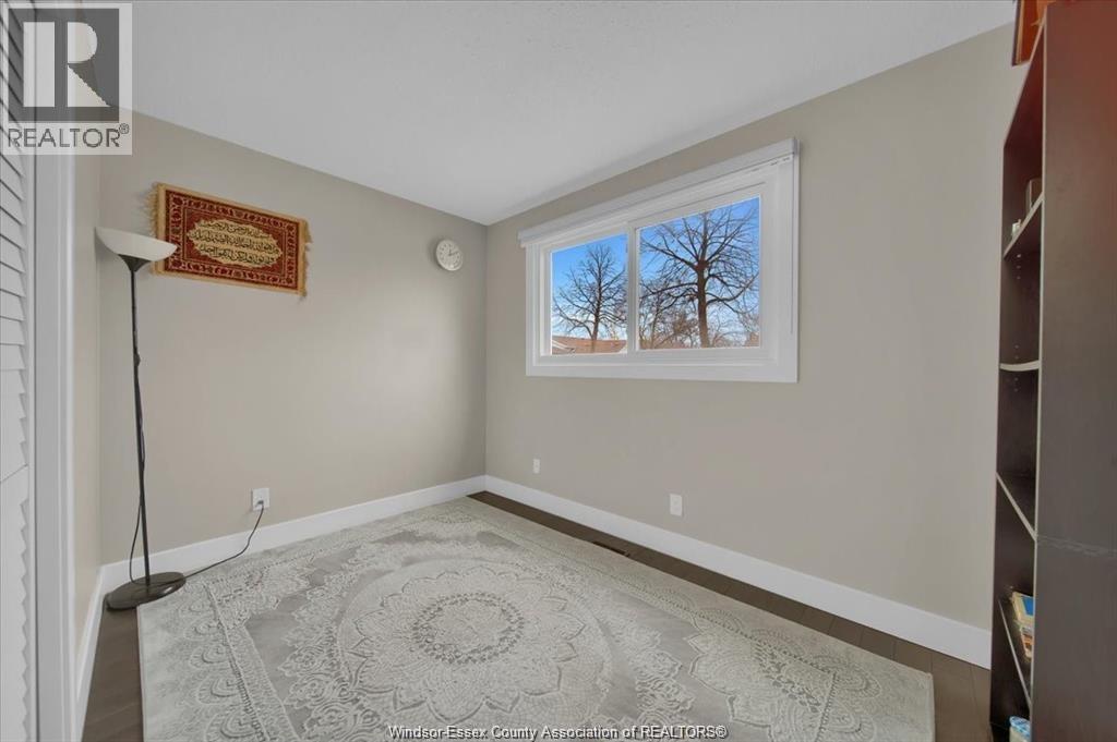 9940 Forest Glade Court, Windsor, Ontario  N8R 1W7 - Photo 13 - 26005574