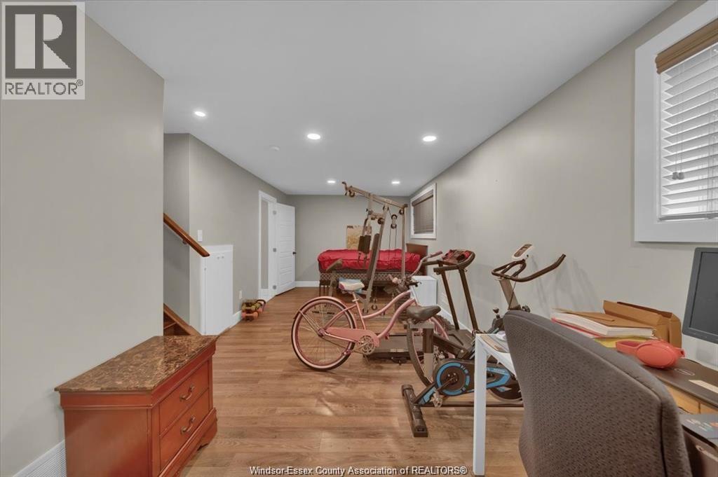 9940 Forest Glade Court, Windsor, Ontario  N8R 1W7 - Photo 14 - 26005574