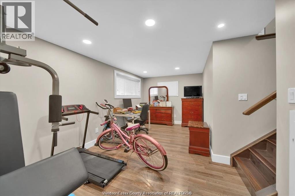 9940 Forest Glade Court, Windsor, Ontario  N8R 1W7 - Photo 15 - 26005574