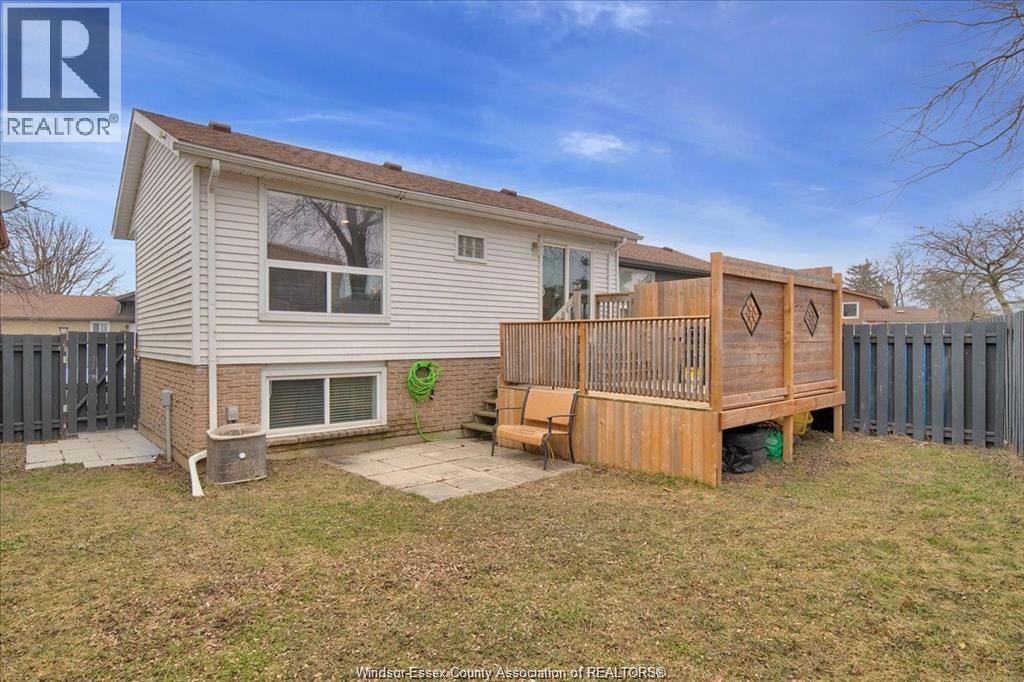 9940 Forest Glade Court, Windsor, Ontario  N8R 1W7 - Photo 20 - 26005574