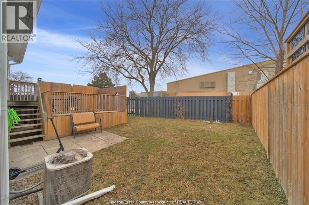 9940 Forest Glade Court, Windsor, Ontario  N8R 1W7 - Photo 21 - 26005574