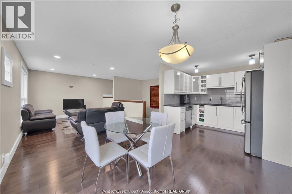 9940 Forest Glade Court, Windsor, Ontario  N8R 1W7 - Photo 6 - 26005574