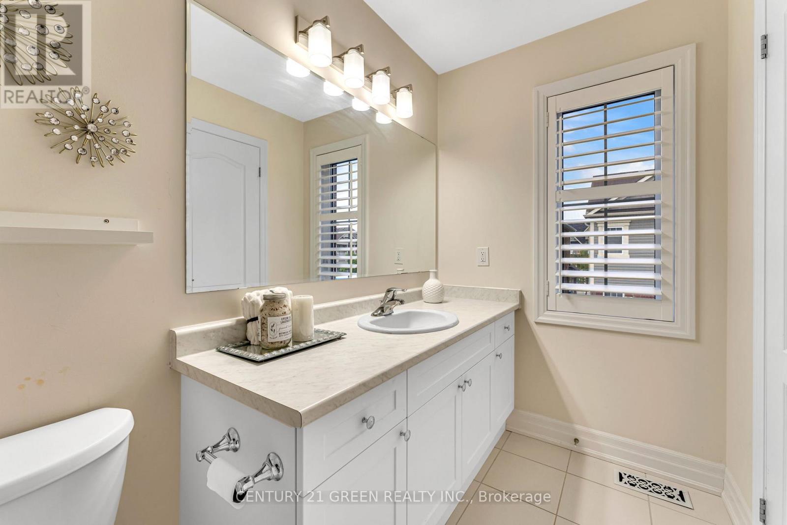 Upper - 85 Tysonville Circle, Brampton, Ontario  L7A 4B1 - Photo 40 - W12891486