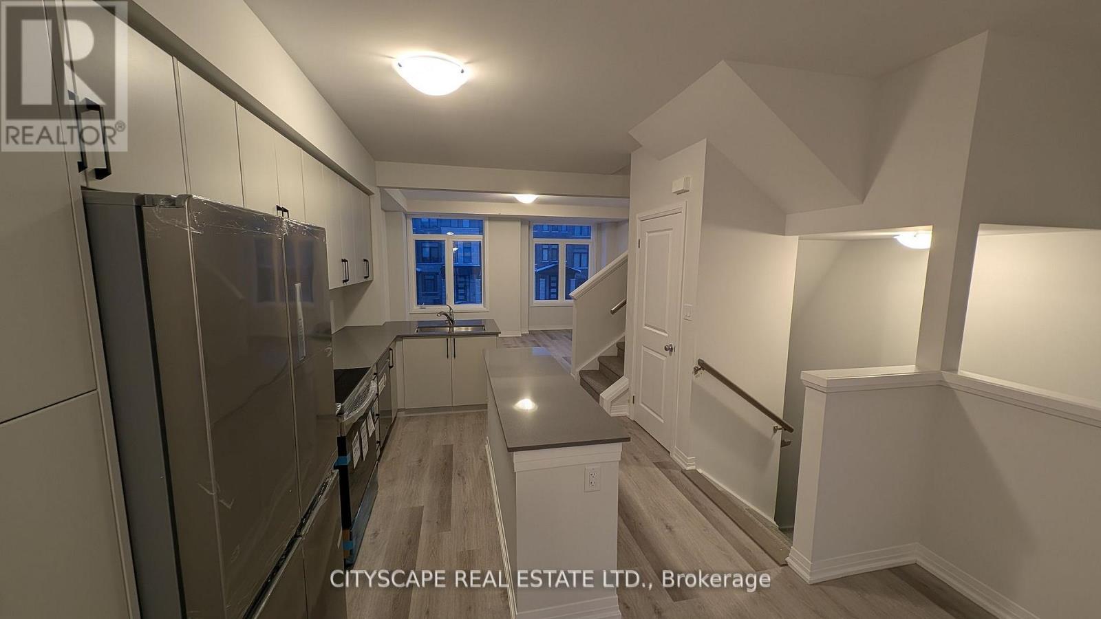 11 - 155 Equestrian Way, Cambridge, Ontario  N3E 0E8 - Photo 6 - X12794032