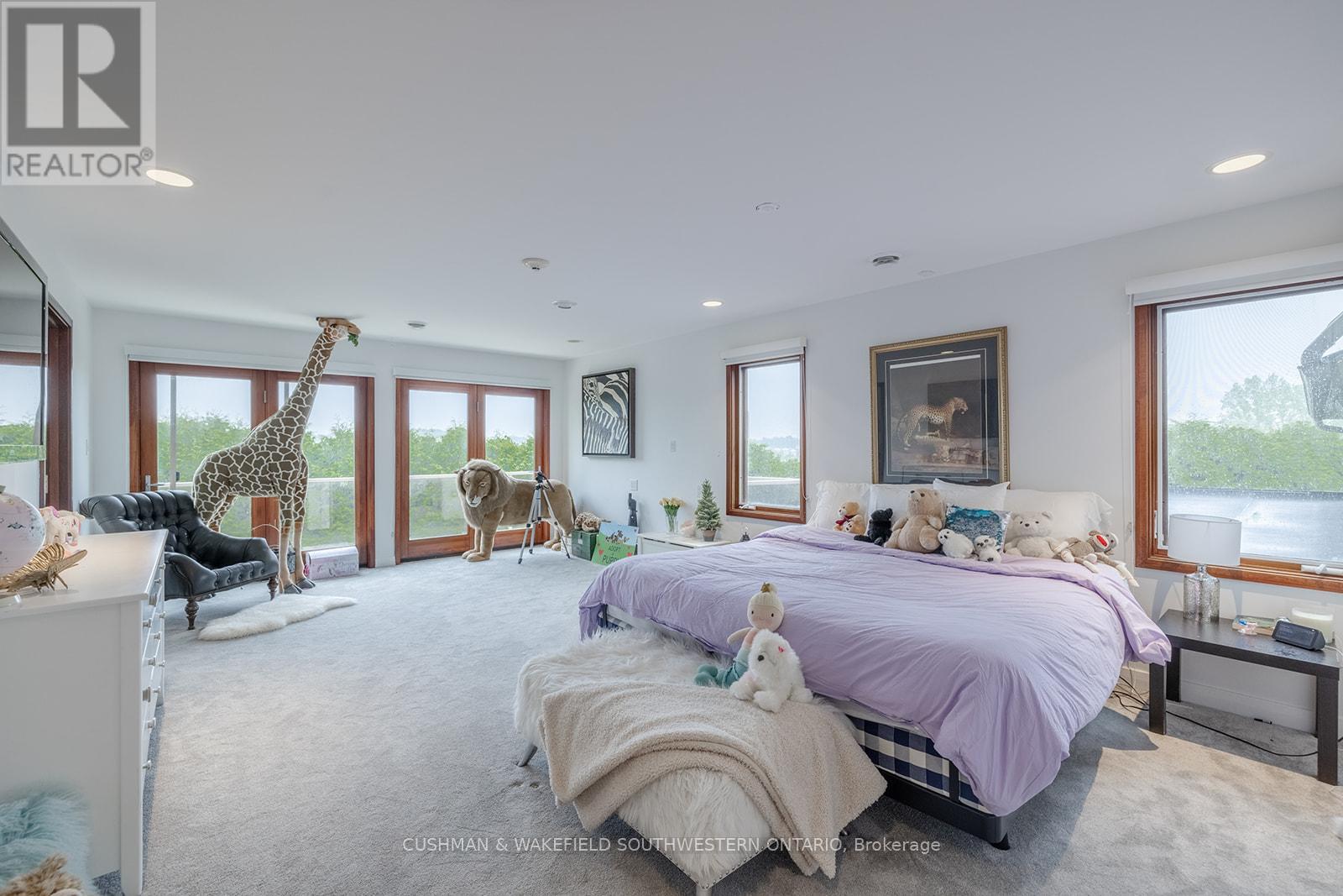 Photo 10 of 35 for 60 Sir Robert Place