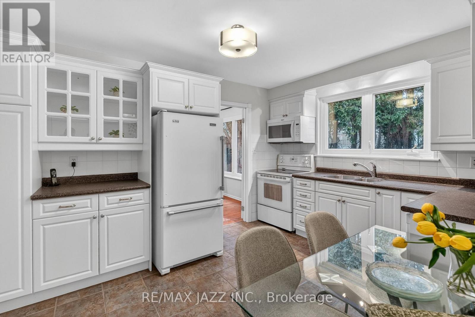 53 Oakdale Drive, Oshawa, Ontario  L1H 6W9 - Photo 19 - E12891678