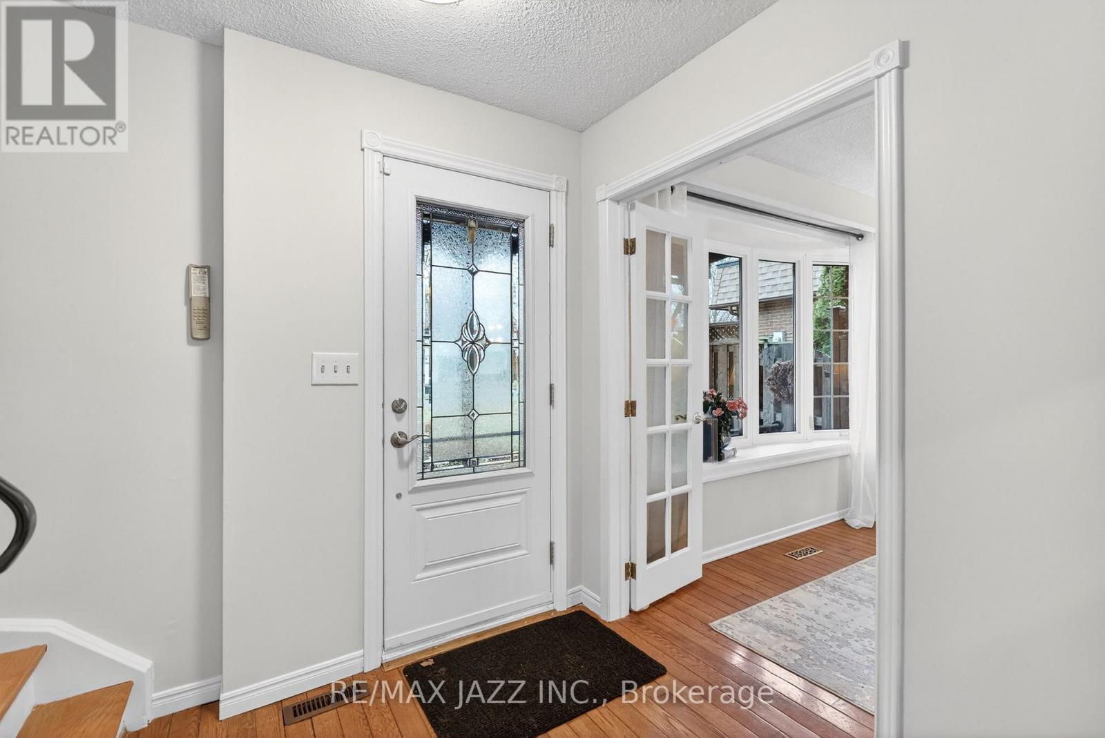 53 Oakdale Drive, Oshawa, Ontario  L1H 6W9 - Photo 6 - E12891678