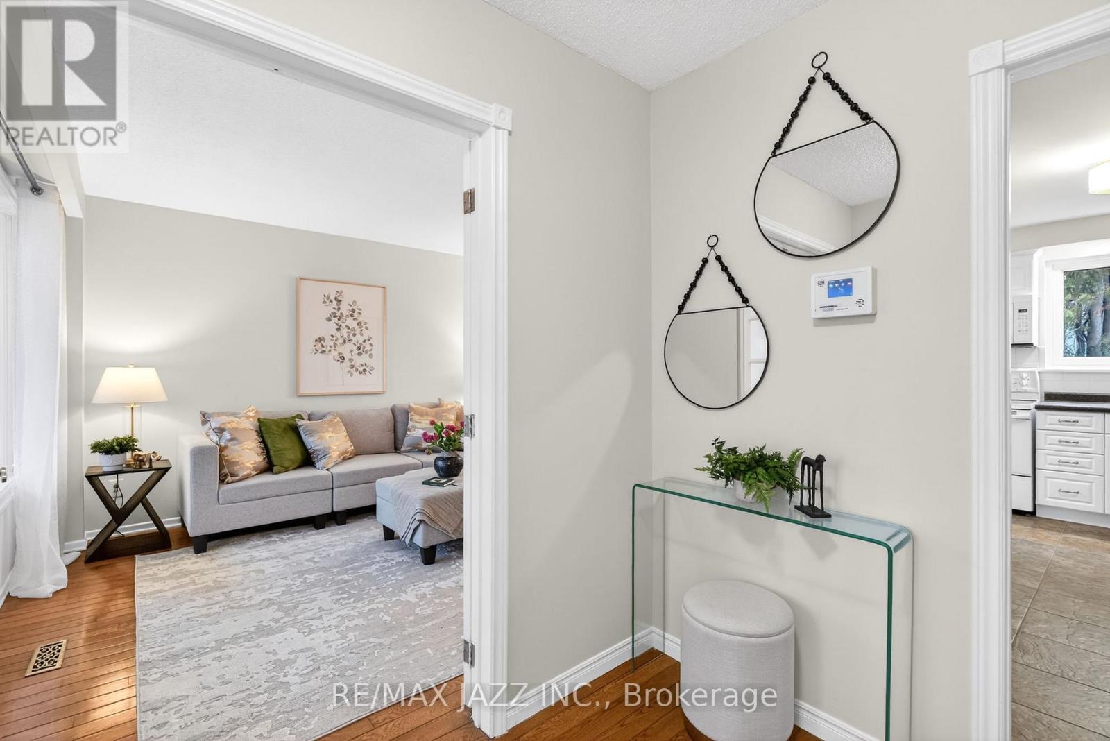 53 Oakdale Drive, Oshawa, Ontario  L1H 6W9 - Photo 7 - E12891678