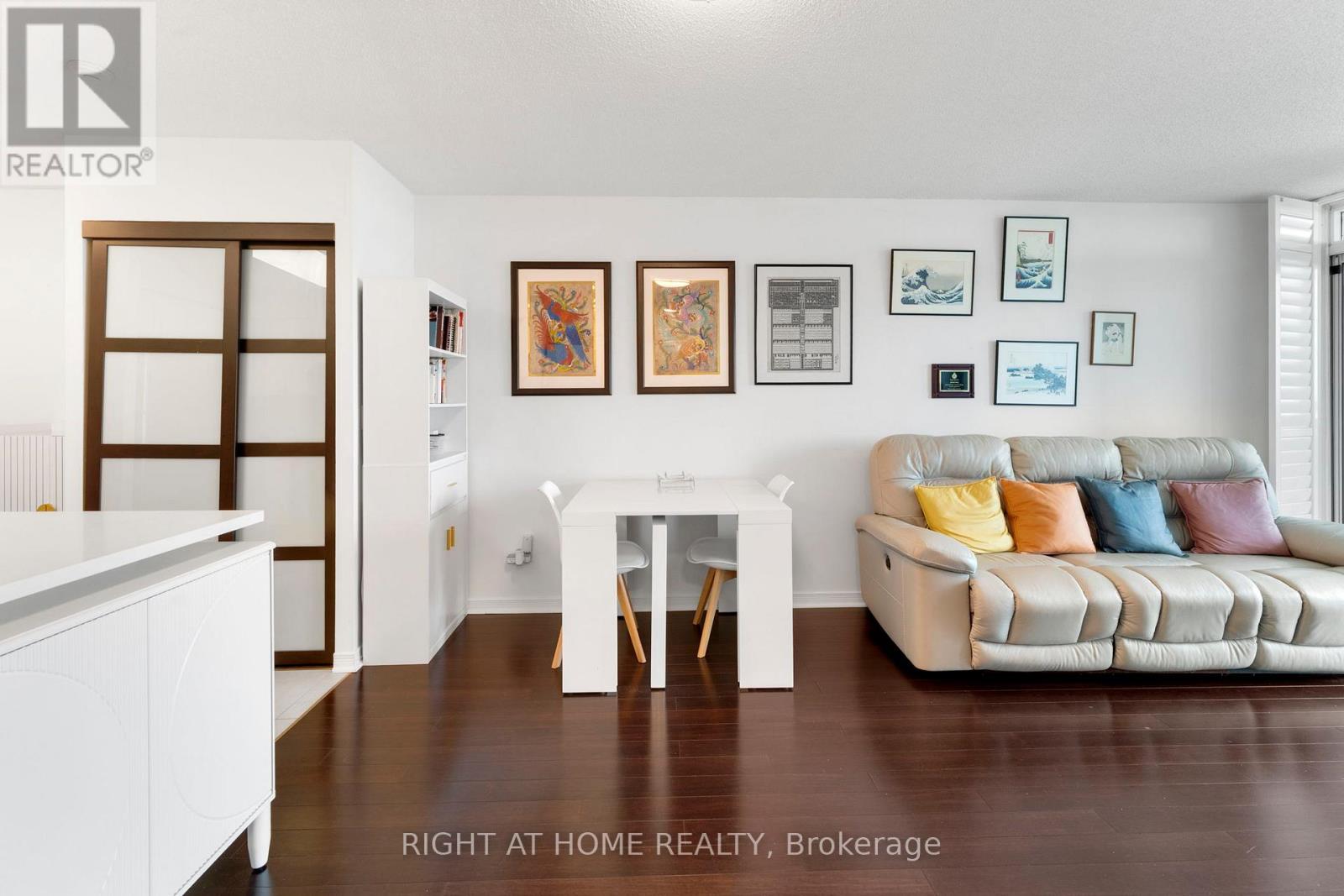 1611 - 2545 Erin Centre Boulevard, Mississauga (Central Erin Mills), Ontario  L5M 6Z9 - Photo 16 - W12891596