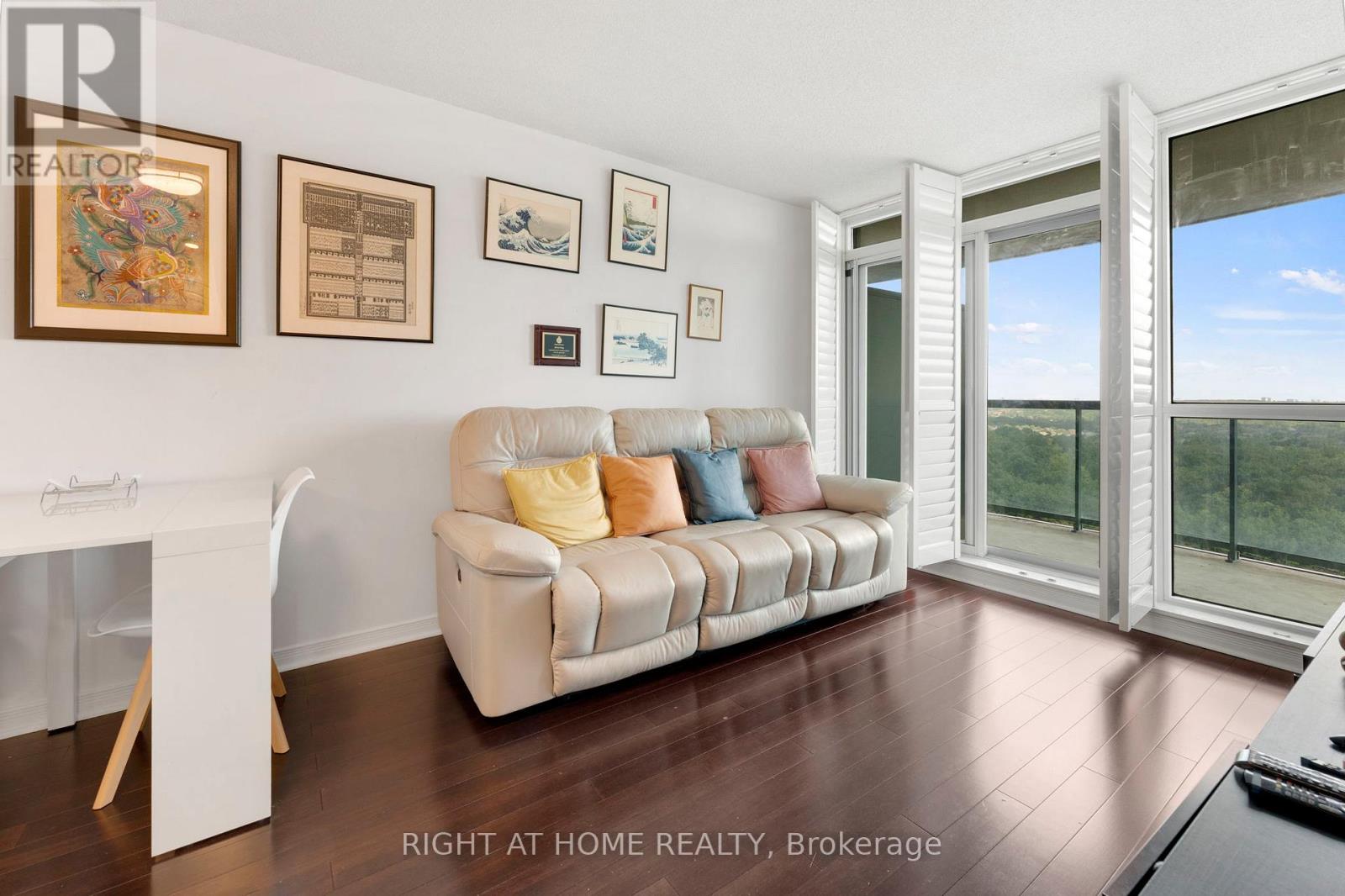 1611 - 2545 Erin Centre Boulevard, Mississauga (Central Erin Mills), Ontario  L5M 6Z9 - Photo 18 - W12891596