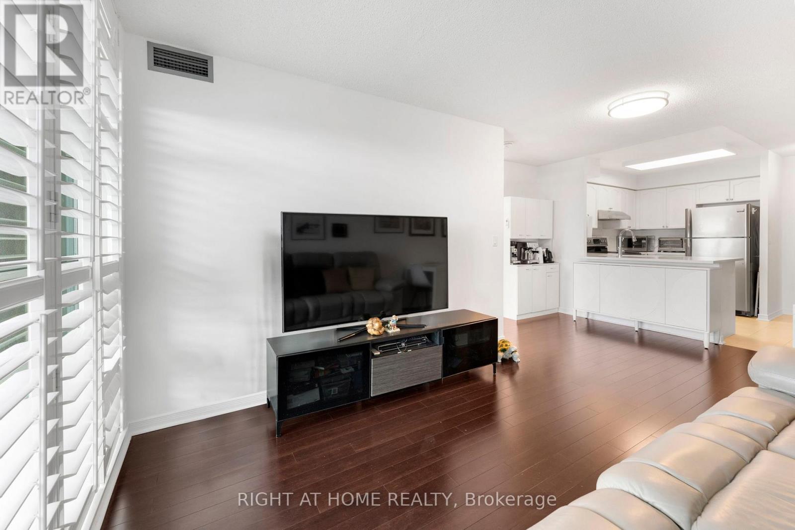 1611 - 2545 Erin Centre Boulevard, Mississauga (Central Erin Mills), Ontario  L5M 6Z9 - Photo 23 - W12891596