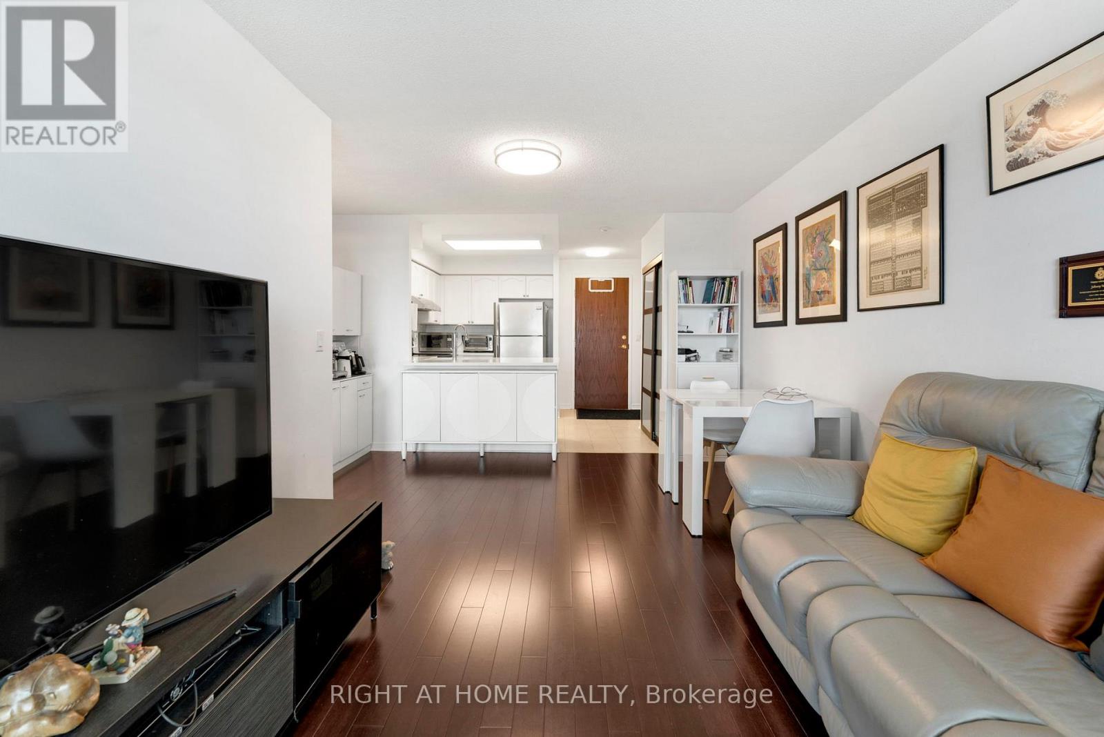 1611 - 2545 Erin Centre Boulevard, Mississauga (Central Erin Mills), Ontario  L5M 6Z9 - Photo 24 - W12891596