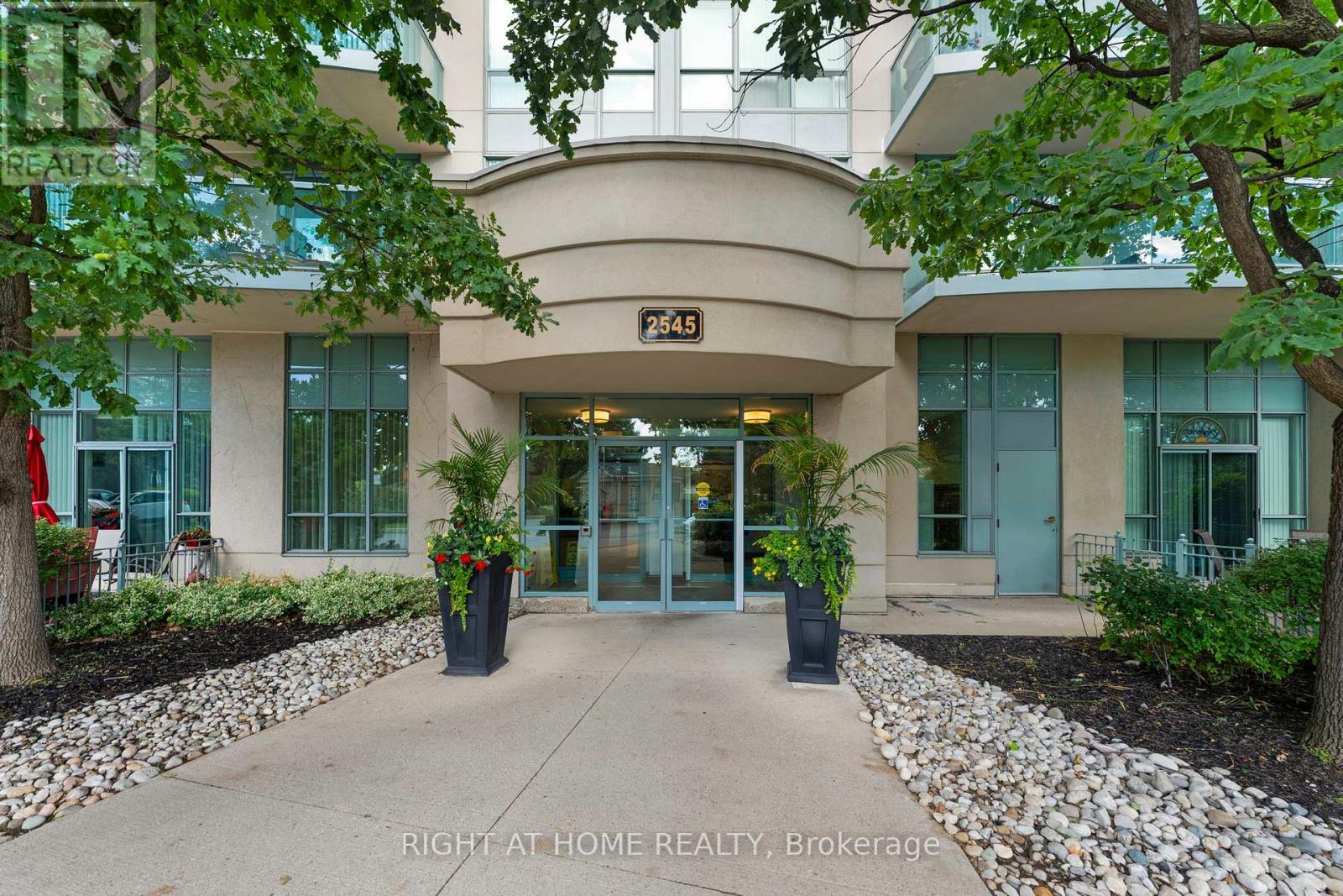 1611 - 2545 Erin Centre Boulevard, Mississauga (Central Erin Mills), Ontario  L5M 6Z9 - Photo 37 - W12891596