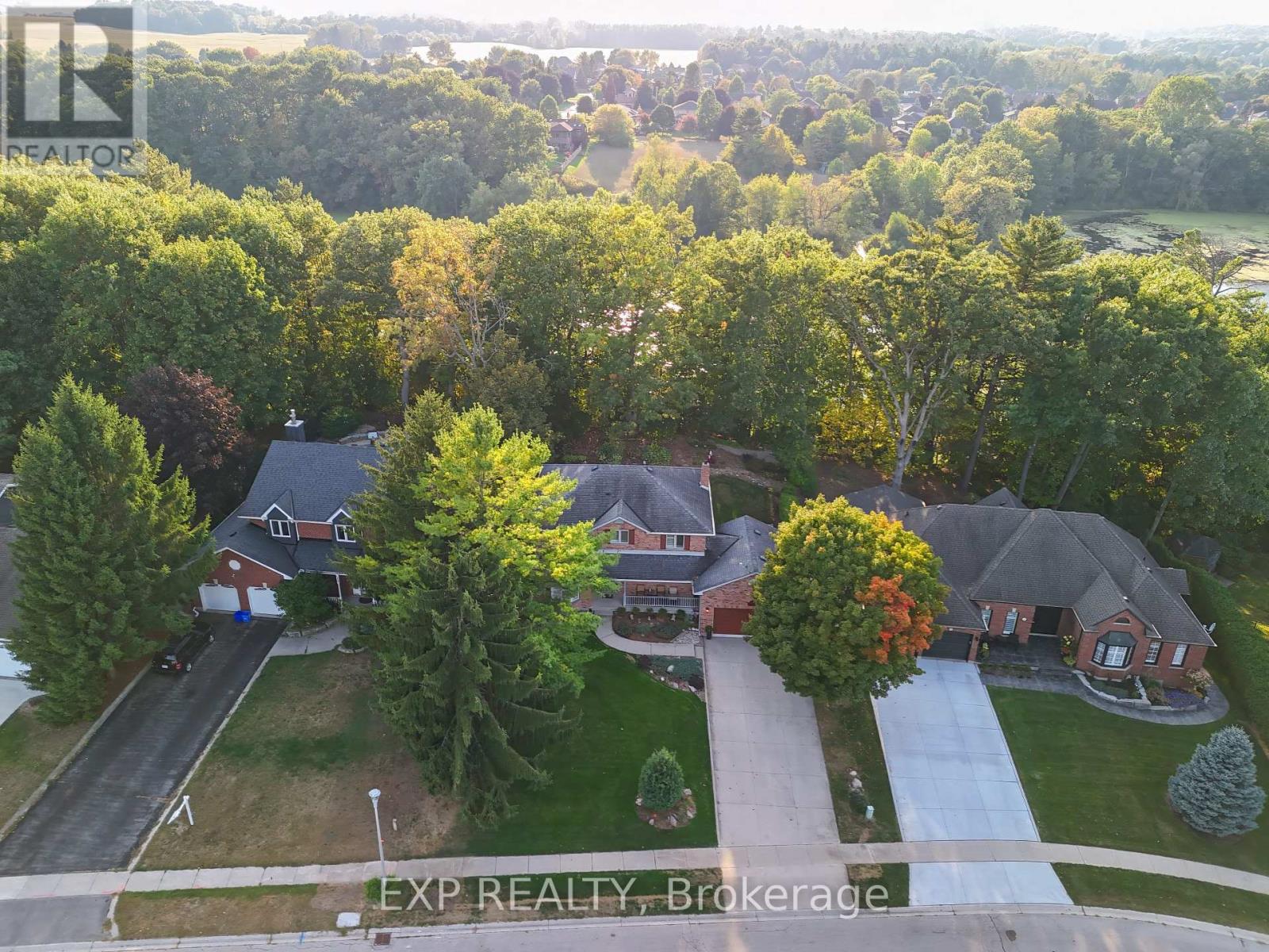 122 Parkview Drive, Thames Centre, Ontario  N0L 1G2 - Photo 2 - X12891652