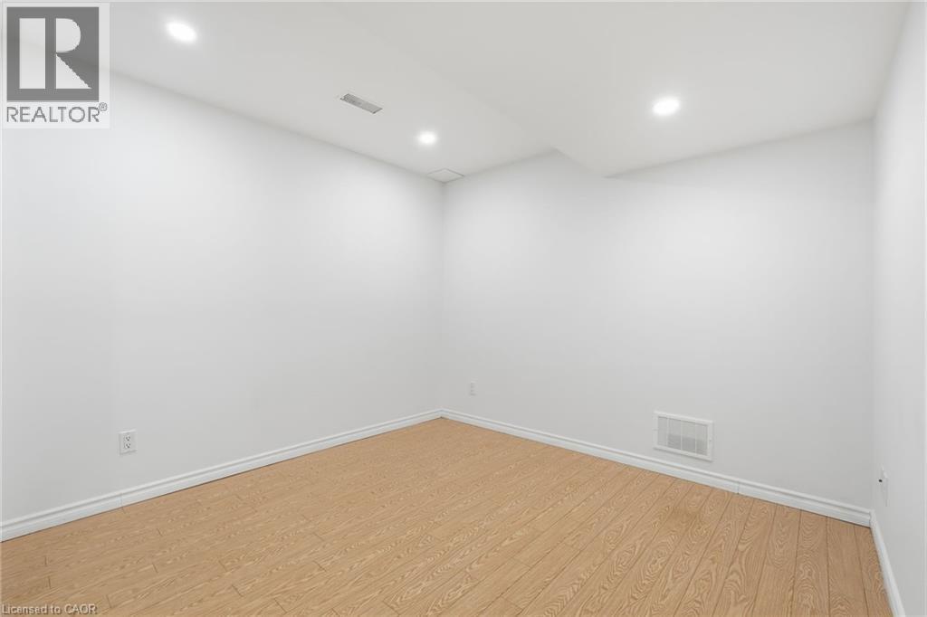 12 Emick Drive, Ancaster, Ontario  L9K 0C8 - Photo 44 - 40806388