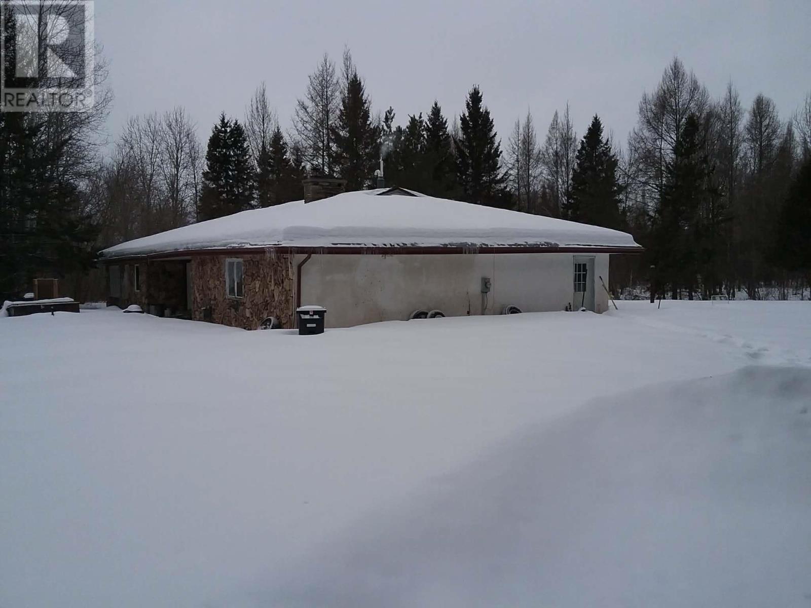 5125 Mapleward Rd, Thunder Bay, Ontario  P7G 1R7 - Photo 1 - TB2600463