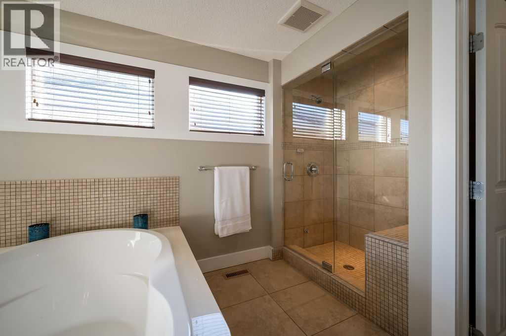 54 Chaparral Valley Grove Se, Calgary, Alberta  T2X 0M4 - Photo 32 - A2290459