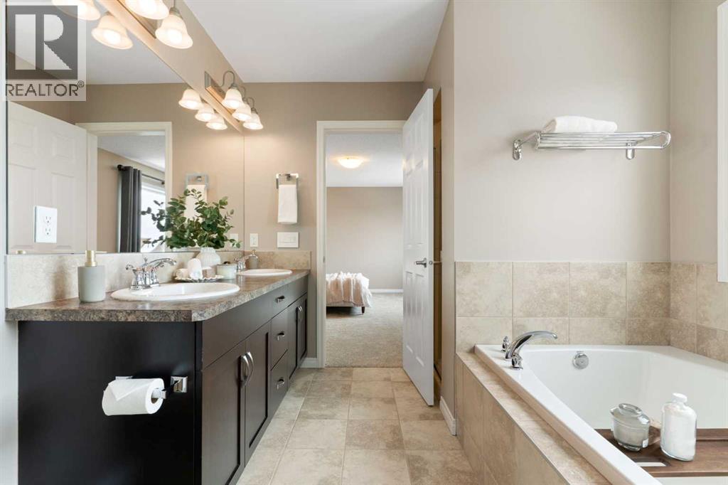 149 Windridge Road Sw, Airdrie, Alberta  T4B 2R4 - Photo 33 - A2293533