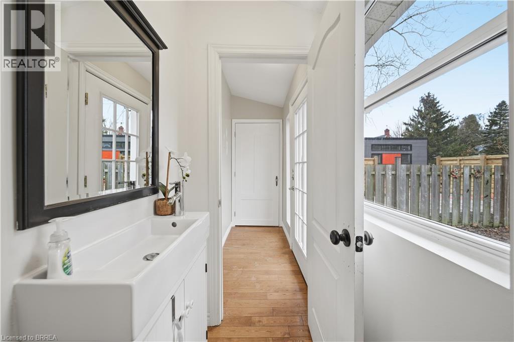 18 Charlotte Street, Paris, Ontario  N3L 1N1 - Photo 20 - 40811711