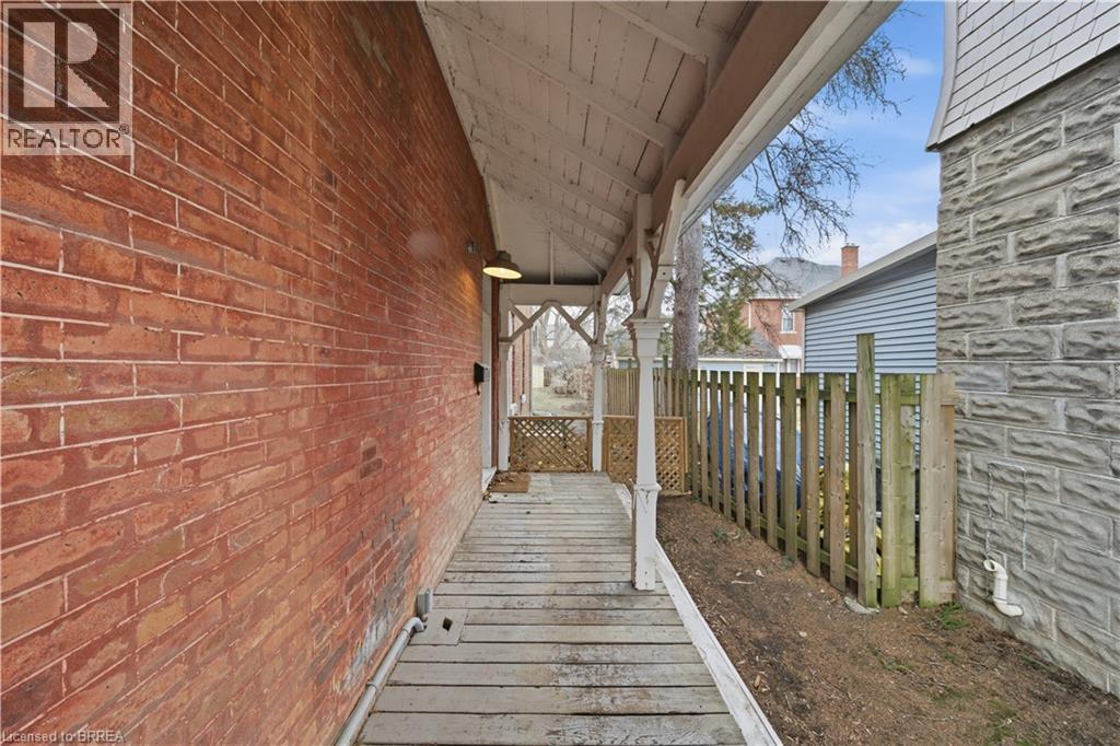 18 Charlotte Street, Paris, Ontario  N3L 1N1 - Photo 4 - 40811711