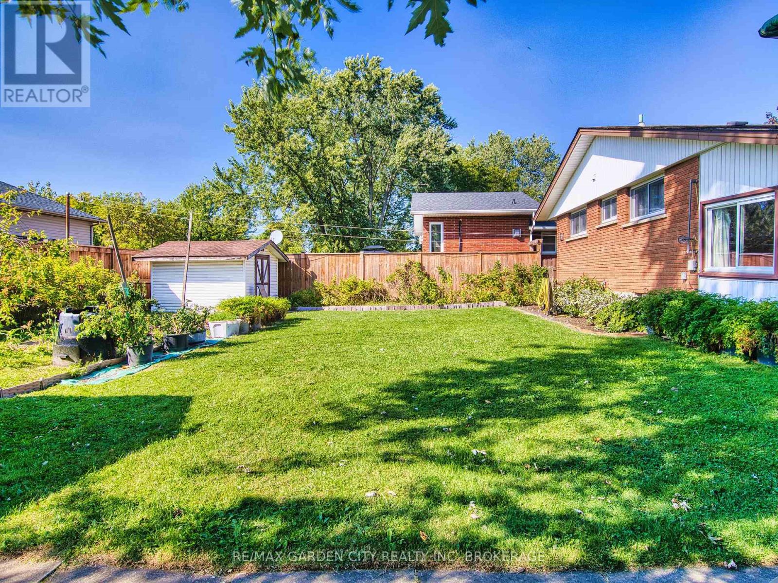 4095 Montcalm Crescent, Niagara Falls, Ontario  L2G 6M1 - Photo 6 - X12891566