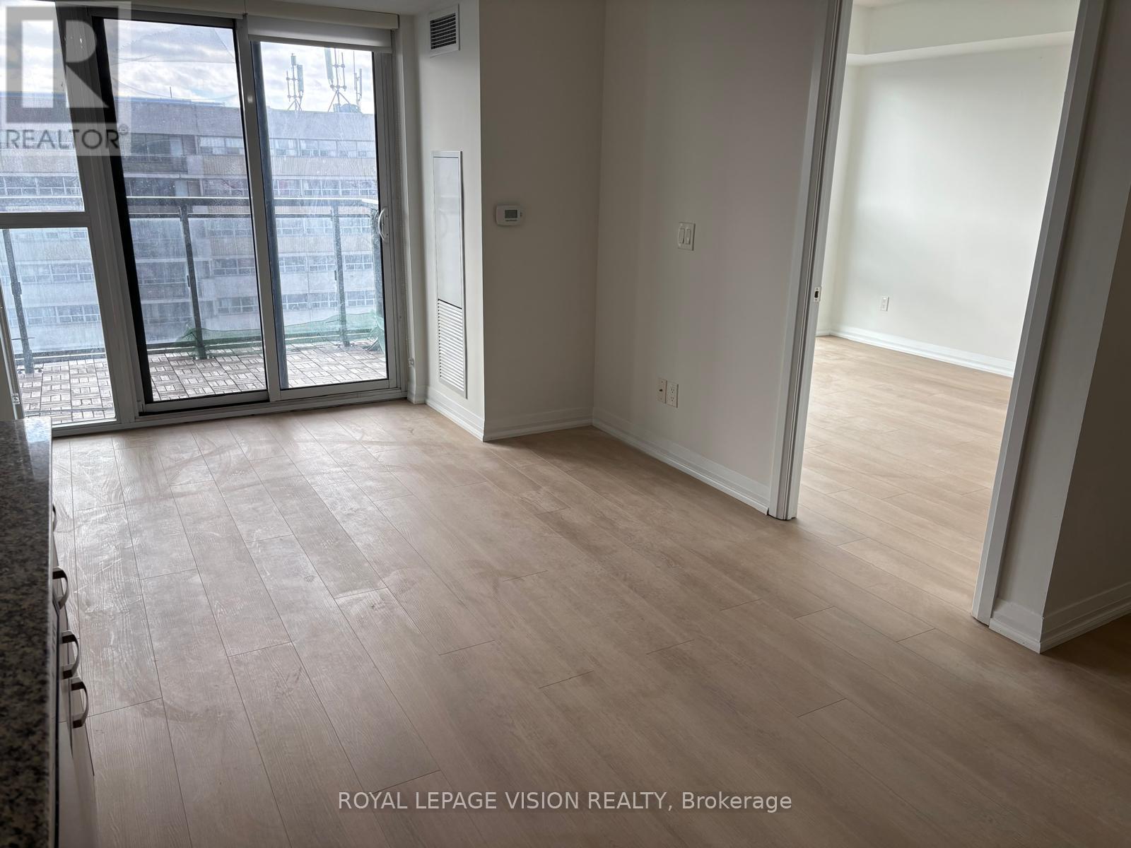 1904 - 30 Meadowglen Place, Toronto, Ontario  M1G 0A6 - Photo 3 - E12731214