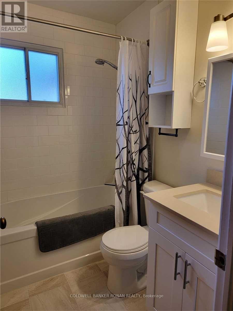 44 Elm Street, New Tecumseth, Ontario  L9R 1M7 - Photo 10 - N12890420