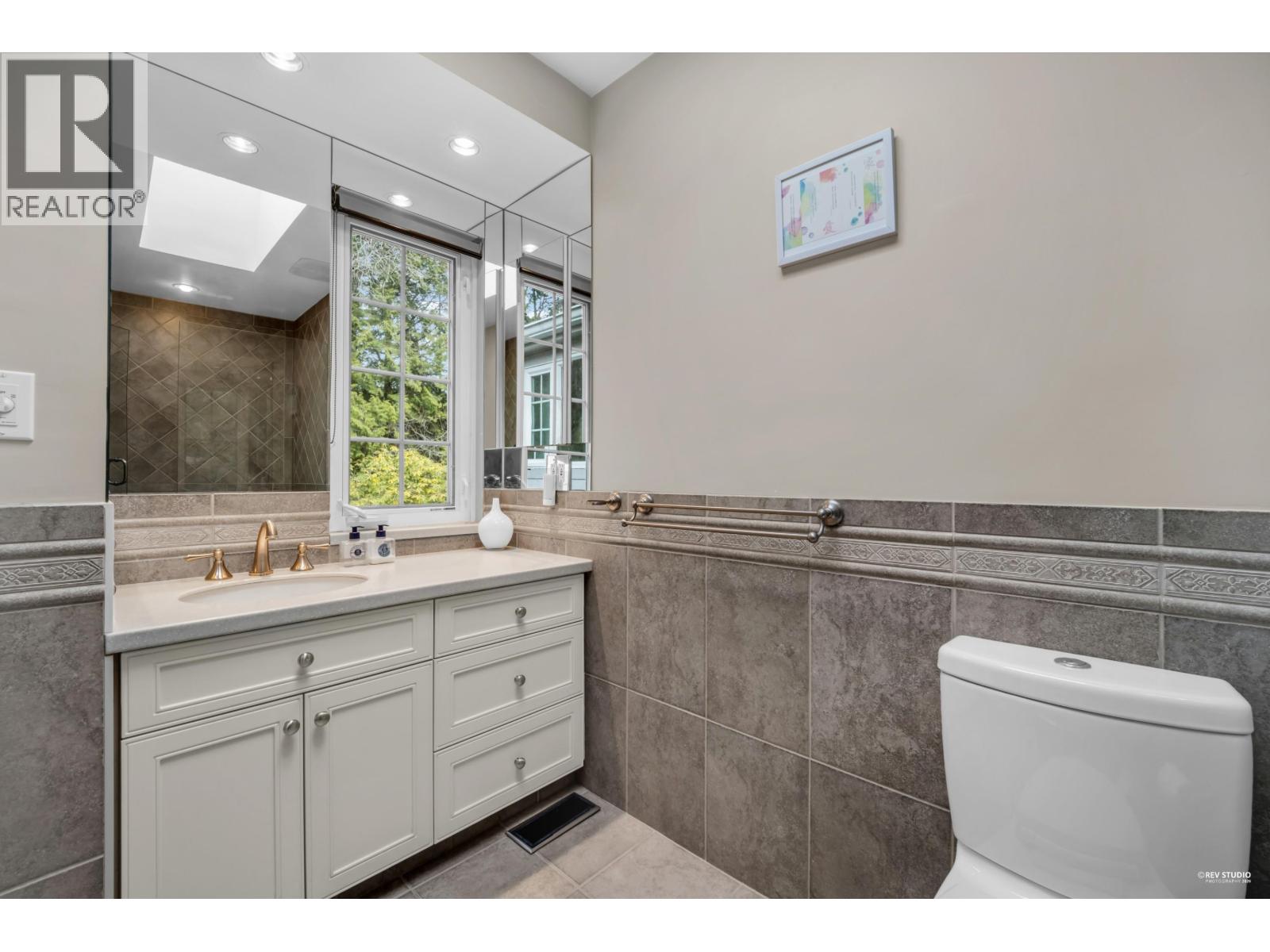 539 Newcroft Place, West Vancouver, British Columbia  V7T 1W9 - Photo 34 - R3100513