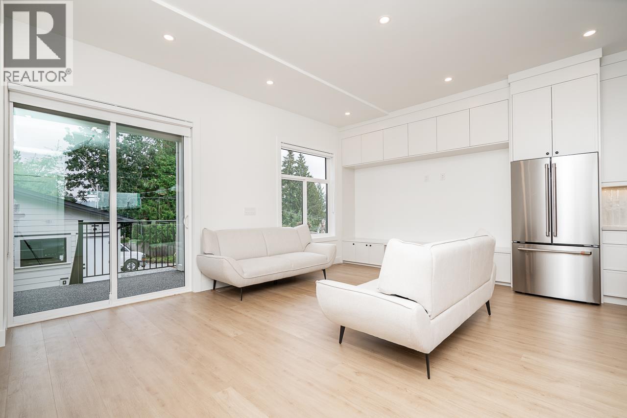 128 N Grosvenor Avenue, Burnaby, British Columbia  V5B 1J2 - Photo 11 - R3086163