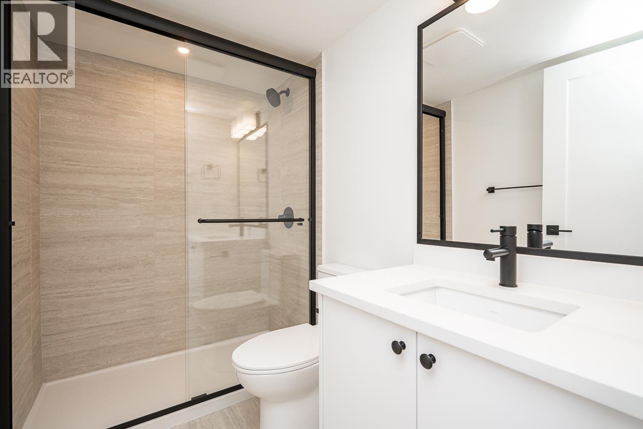 128 N Grosvenor Avenue, Burnaby, British Columbia  V5B 1J2 - Photo 32 - R3086163