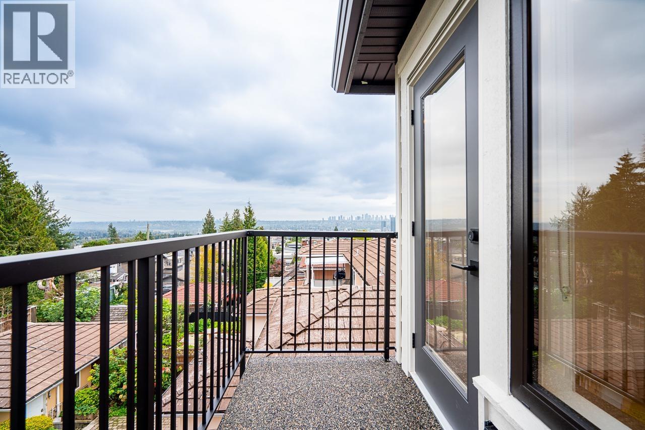 128 N Grosvenor Avenue, Burnaby, British Columbia  V5B 1J2 - Photo 25 - R3086163