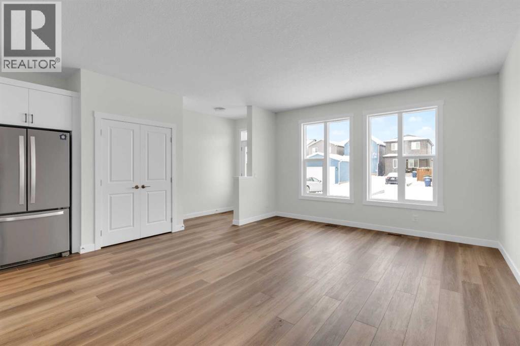 1139 Chinook Winds Circle Sw, Airdrie, Alberta  T4B 5S7 - Photo 7 - A2292913