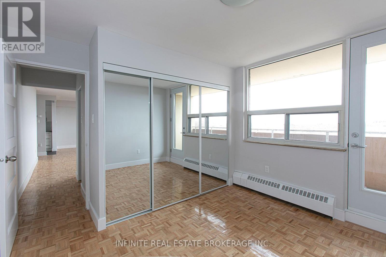 806 - 666 Spadina Avenue, Toronto (University), Ontario  M5S 2H7 - Photo 5 - C12891574