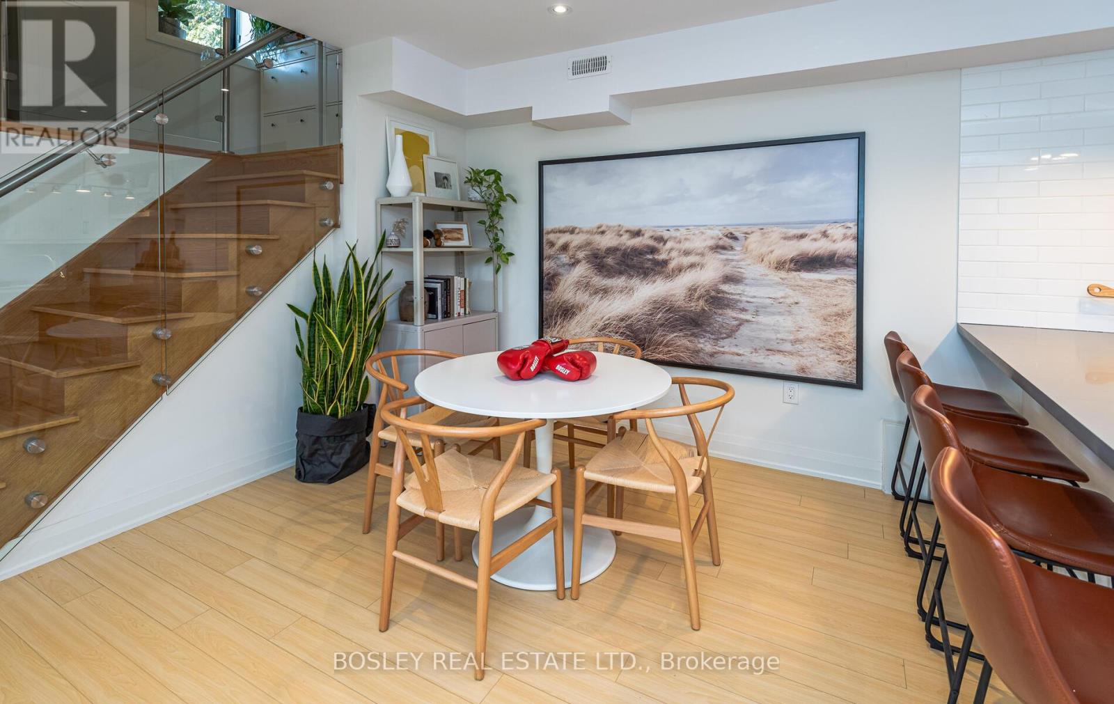 69 Greensides Avenue, Toronto, Ontario  M6G 3P8 - Photo 9 - C12891628