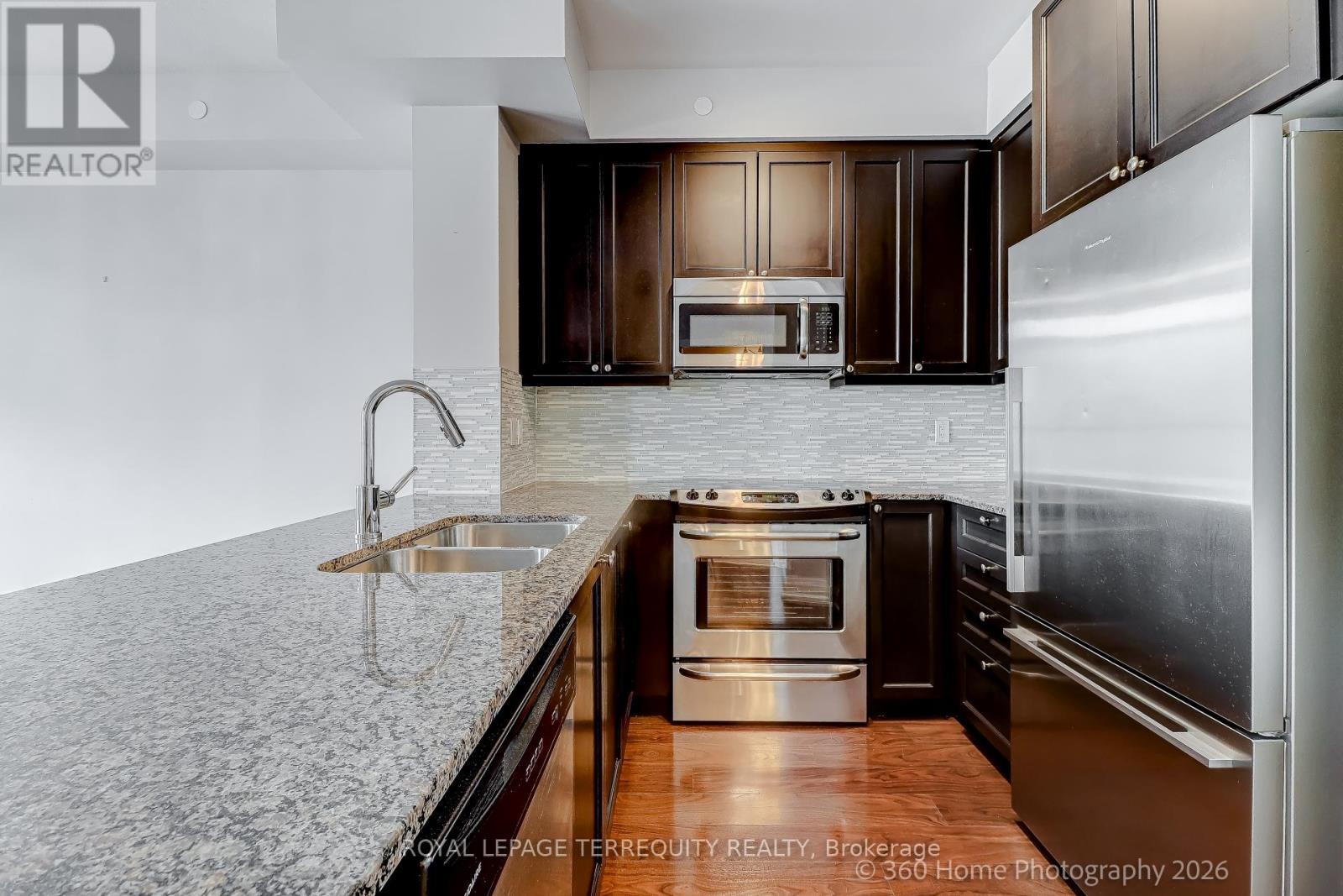 1006 - 25 Fontenay Court S, Toronto, Ontario  M9A 0C4 - Photo 15 - W12846492