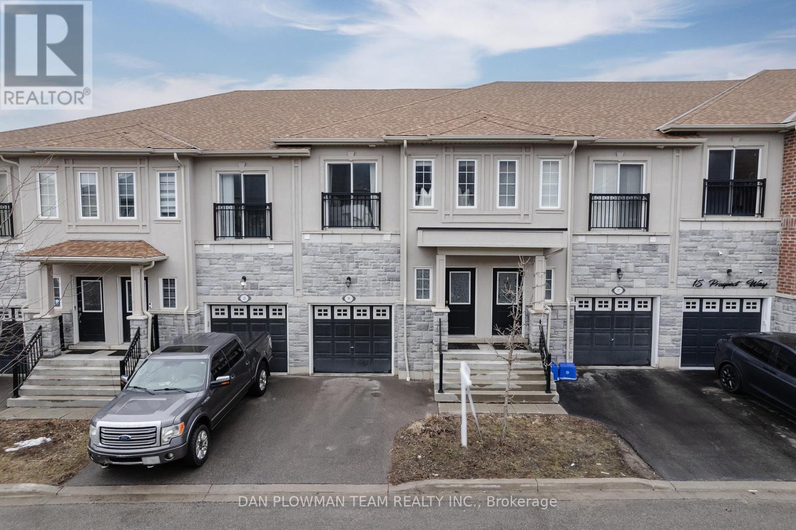 19 PROSPECT WAY, Whitby, Ontario