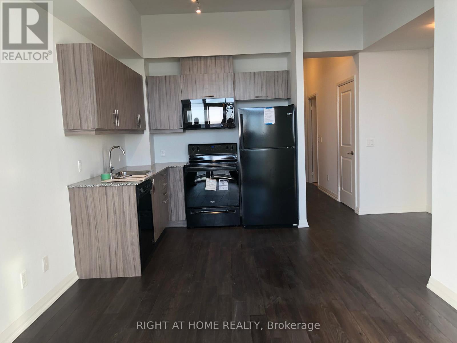 2708 - 30 Meadowglen Place, Toronto, Ontario  M1G 0A6 - Photo 9 - E12891614