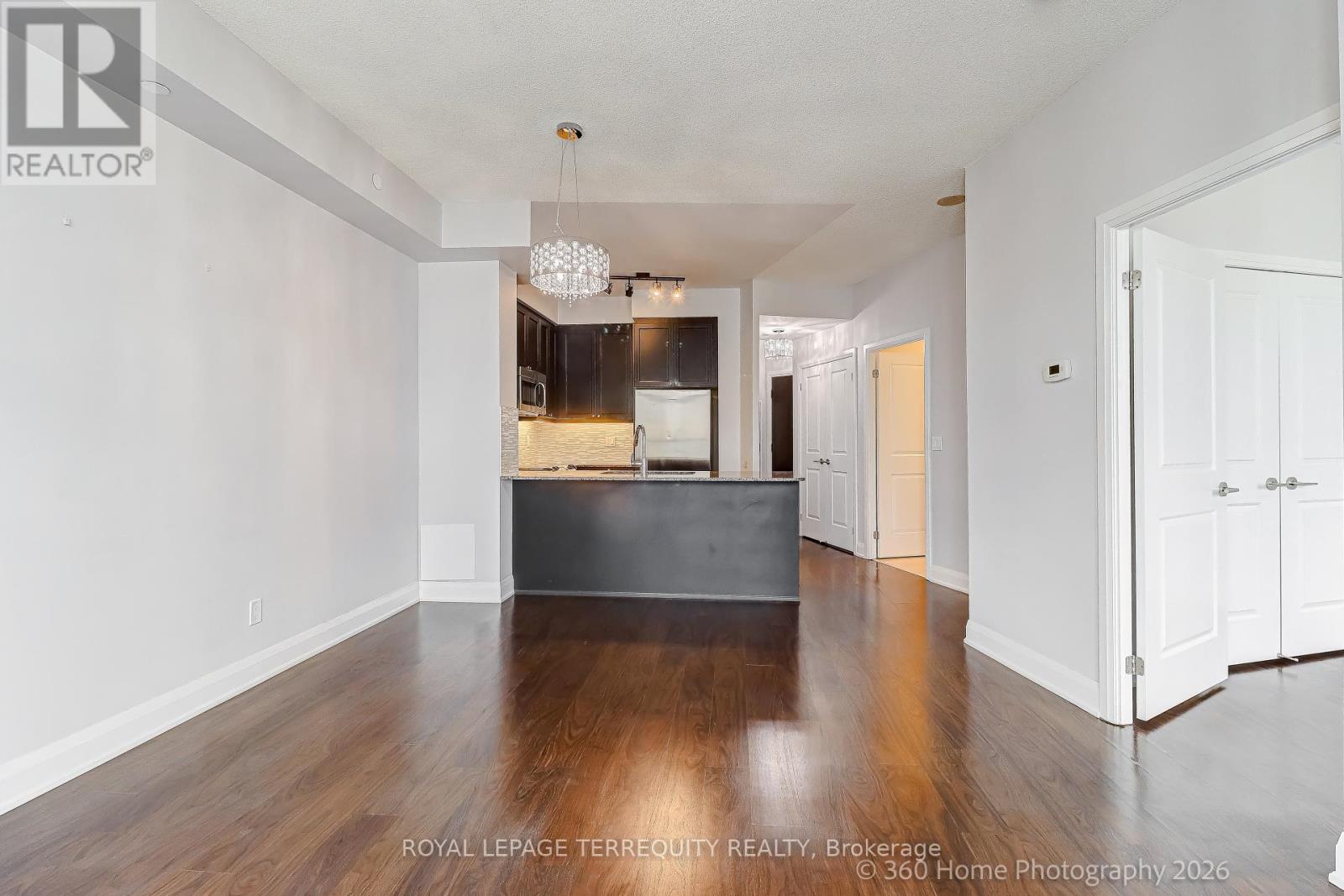 1006 - 25 Fontenay Court S, Toronto, Ontario  M9A 0C4 - Photo 21 - W12846492