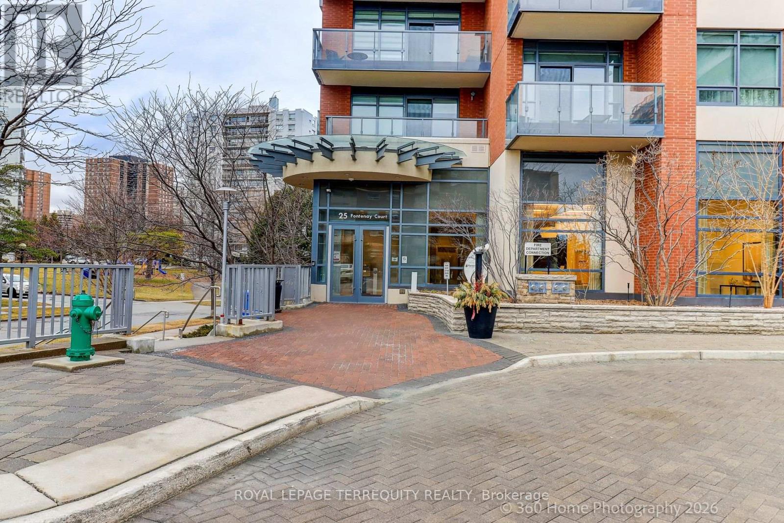 1006 - 25 Fontenay Court S, Toronto, Ontario  M9A 0C4 - Photo 3 - W12846492