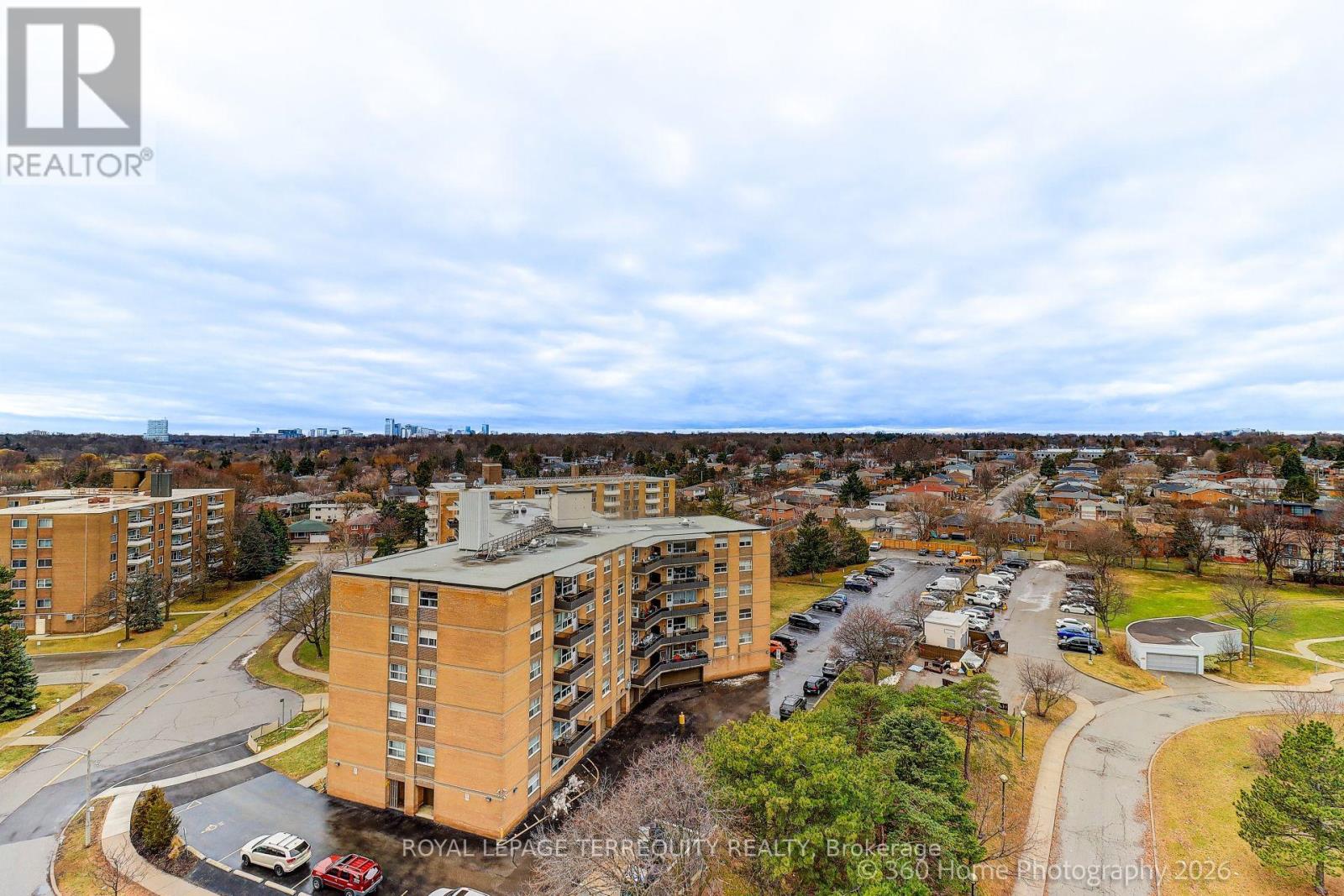 1006 - 25 Fontenay Court S, Toronto, Ontario  M9A 0C4 - Photo 32 - W12846492