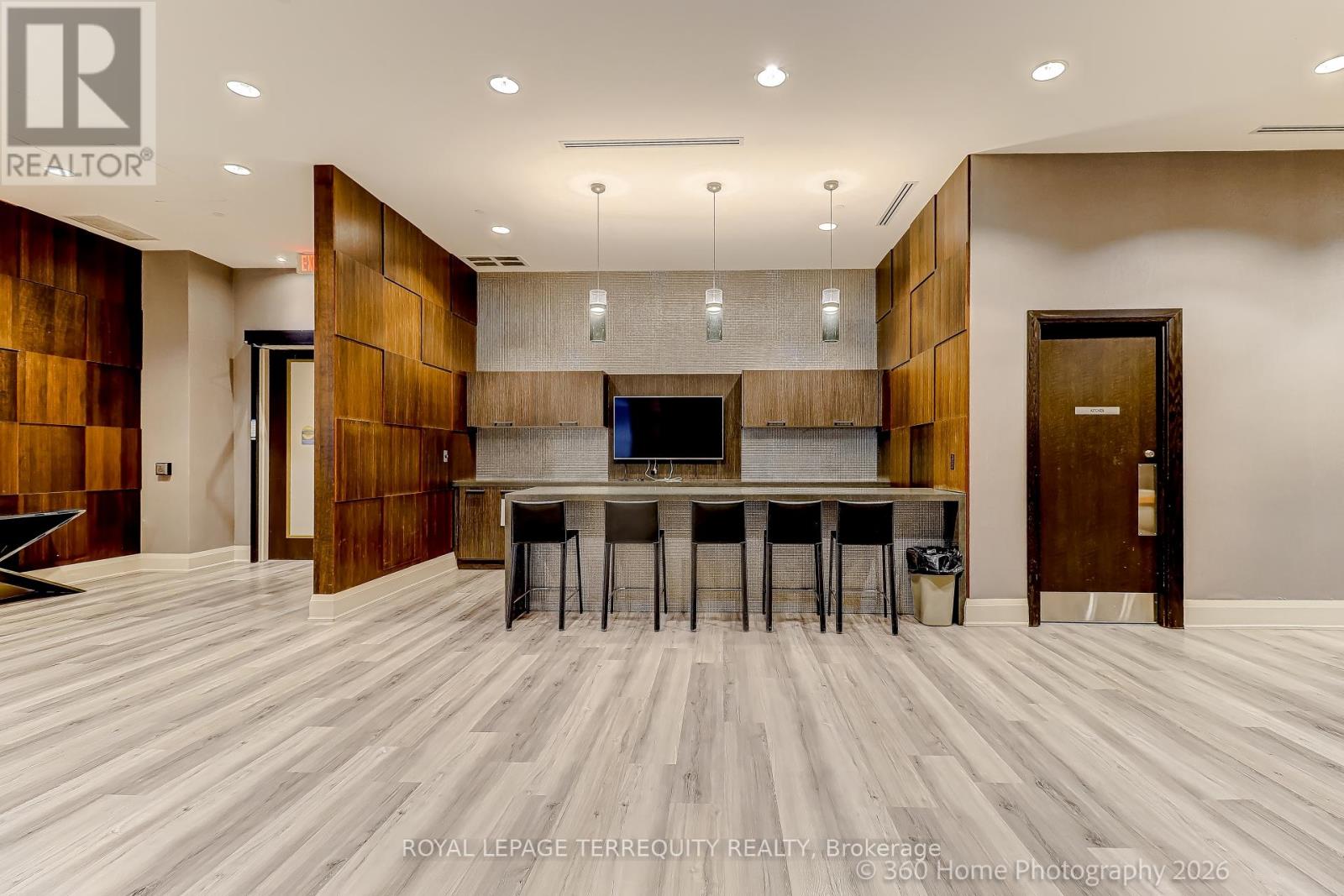 1006 - 25 Fontenay Court S, Toronto, Ontario  M9A 0C4 - Photo 33 - W12846492