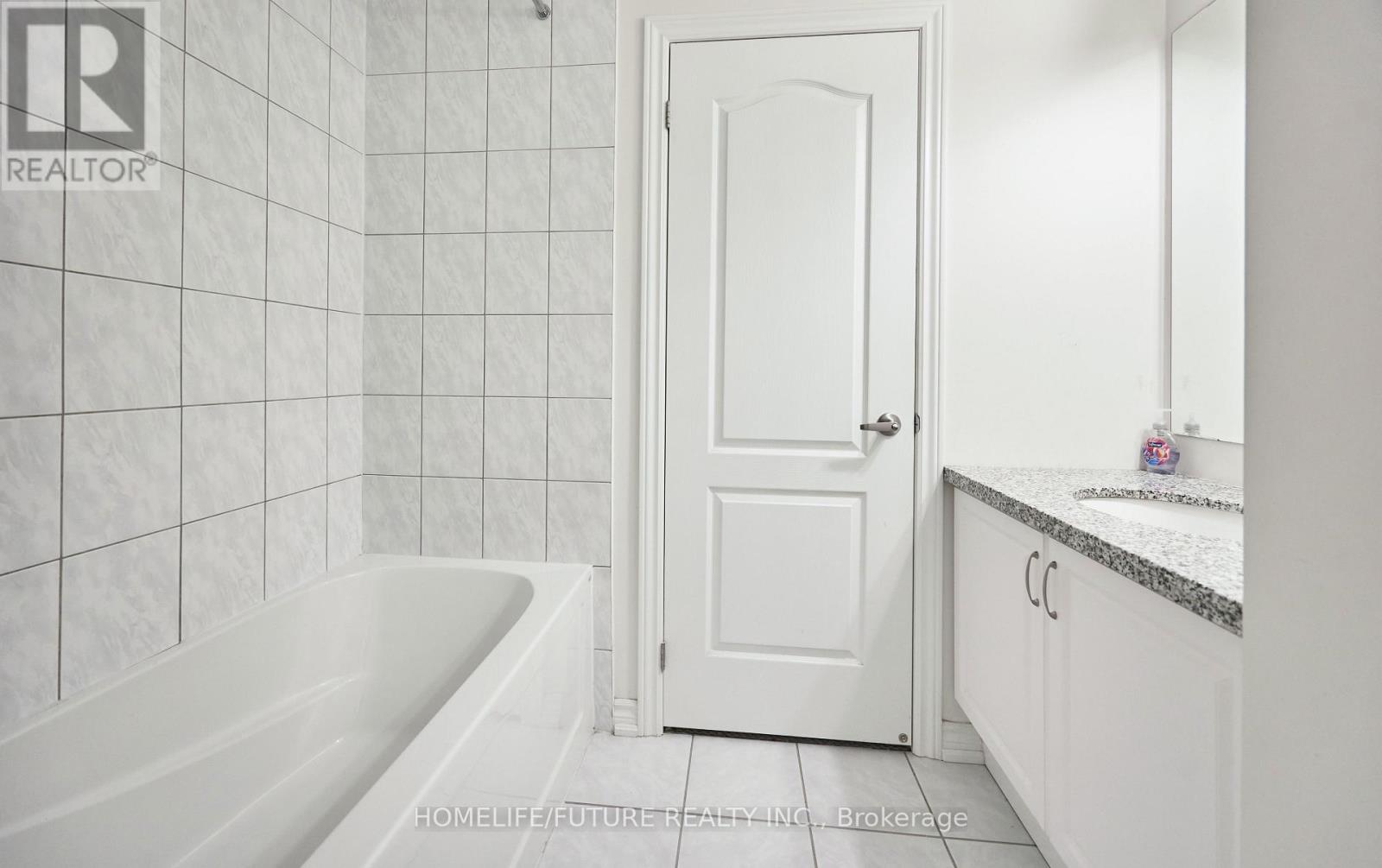 357 Danny Wheeler Boulevard, Georgina, Ontario  L4P 0K2 - Photo 31 - N12891558