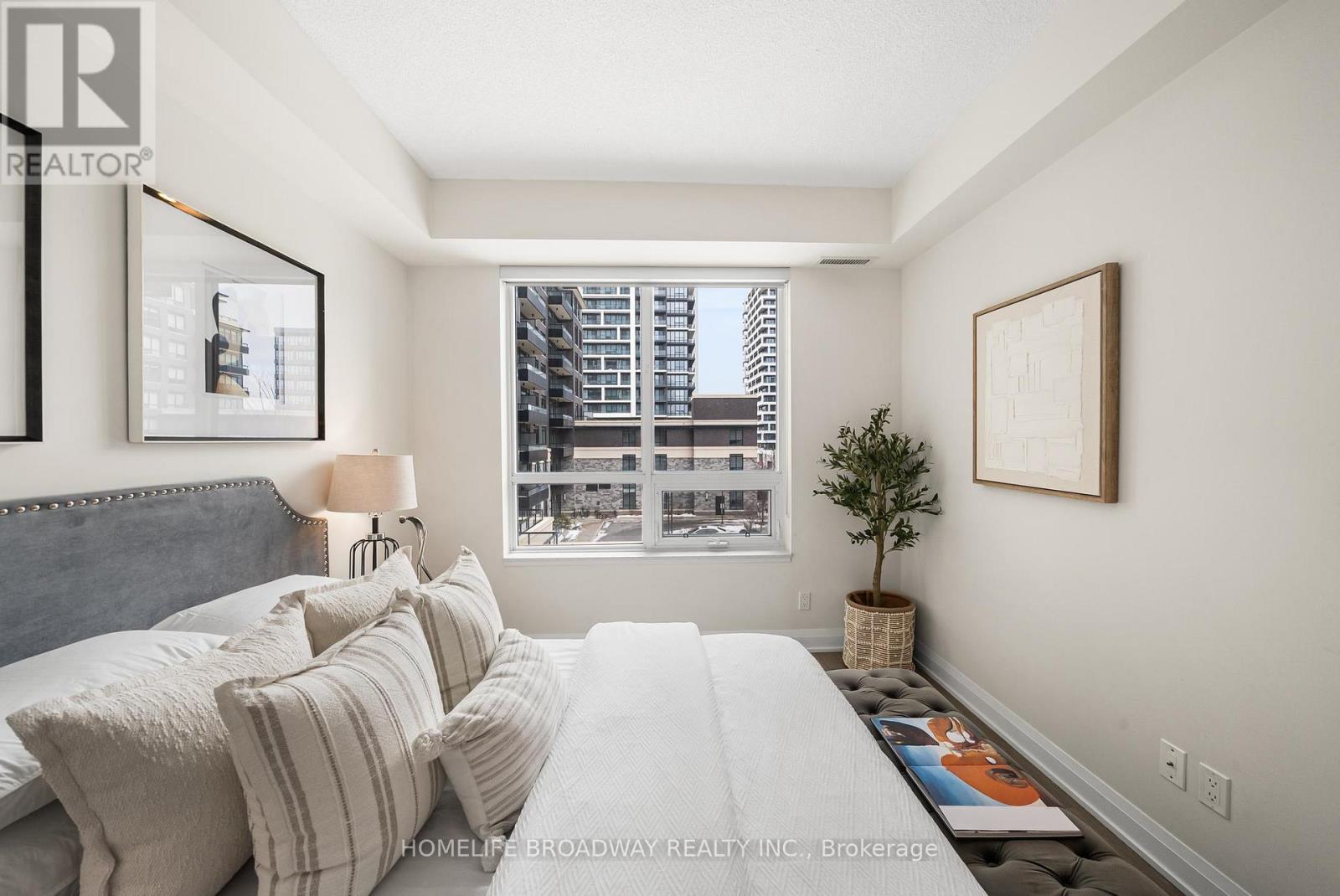 302 - 15 Water Walk Drive, Markham, Ontario  L6G 0G2 - Photo 17 - N12891606