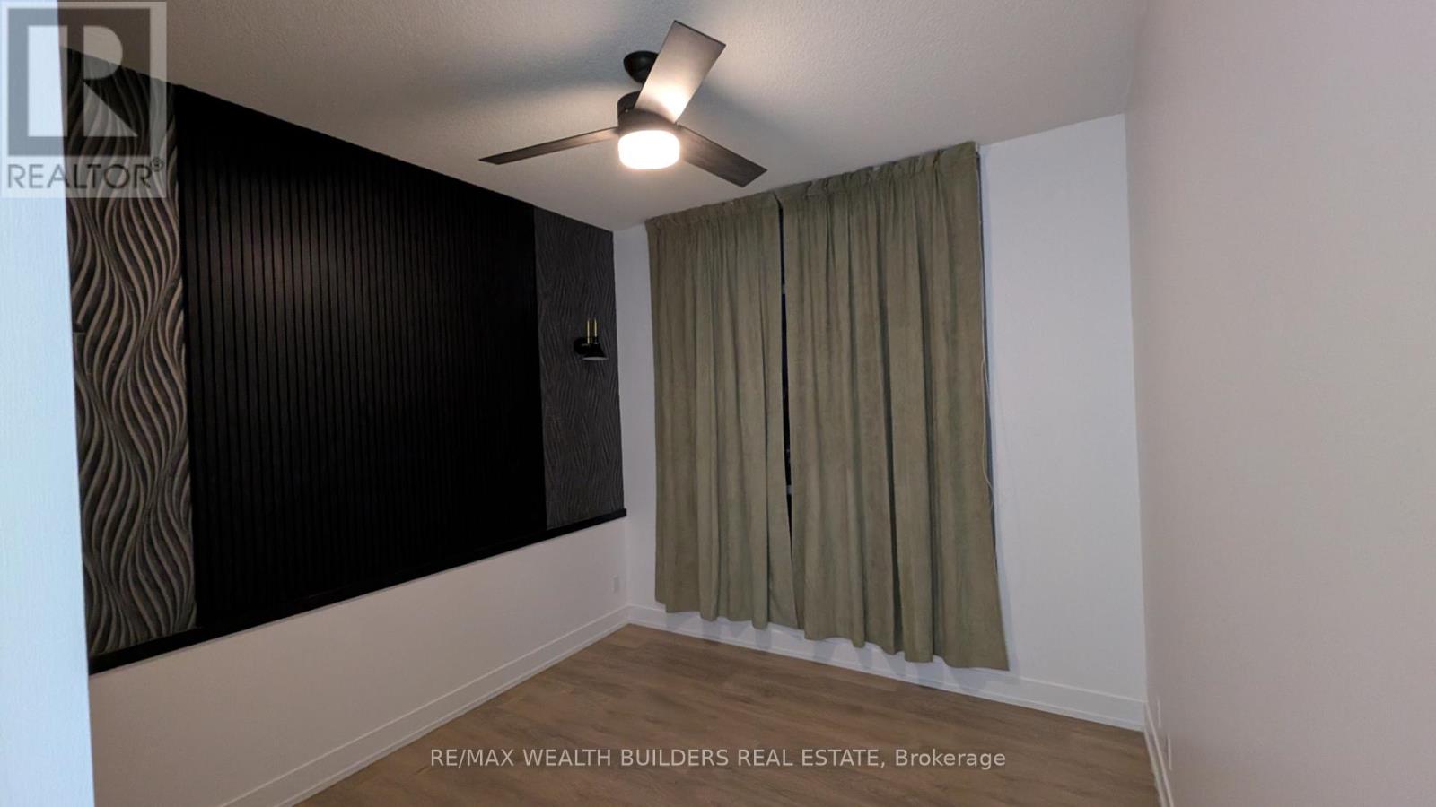 213 - 9471 Yonge Street, Richmond Hill, Ontario  L4C 0Z5 - Photo 4 - N12891662