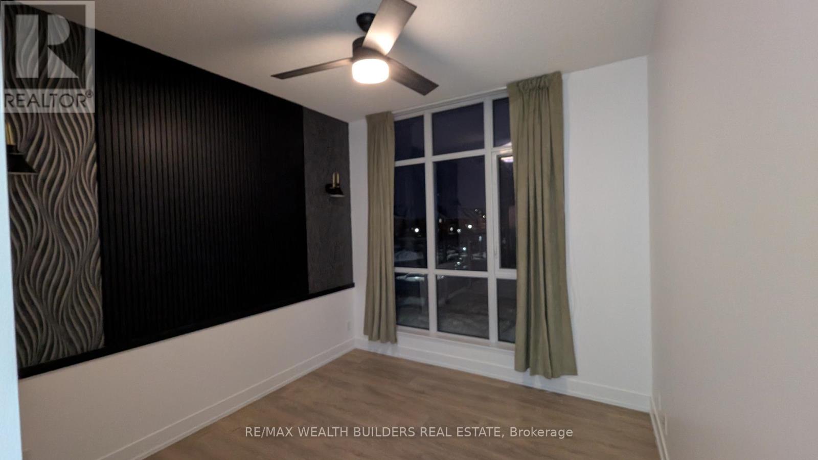 213 - 9471 Yonge Street, Richmond Hill, Ontario  L4C 0Z5 - Photo 5 - N12891662