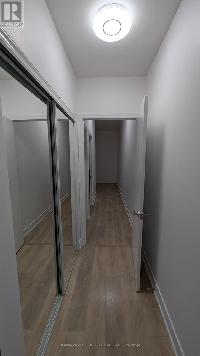 213 - 9471 Yonge Street, Richmond Hill, Ontario  L4C 0Z5 - Photo 6 - N12891662