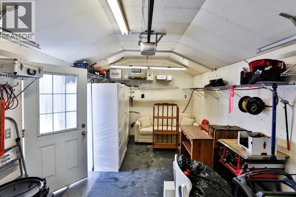 1905 Beech Road S, Lethbridge, Alberta  T1K 5B2 - Photo 33 - A2287253